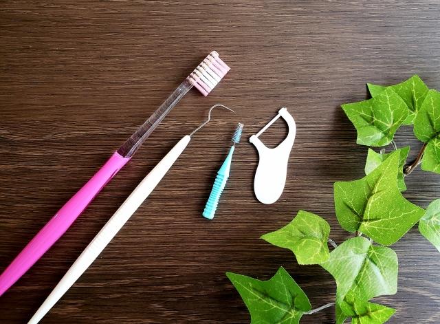 デンタルフロスを正しく使ってみよう！お口と全身の健康を守る新習慣